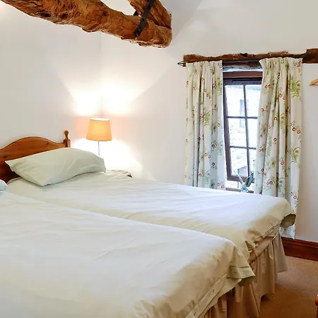 بيت للعطل Stone Barn - B6063 *
